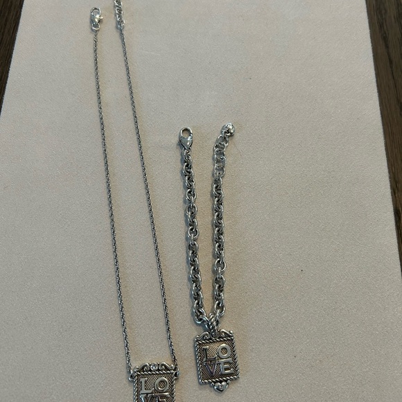 ❤️ BNWOT Brighton 2 piece SET “LOVE”  Reversible Necklace and Bracet❤️ - Picture 6 of 15